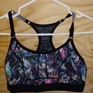 New Lolë lot 3 bra XL
